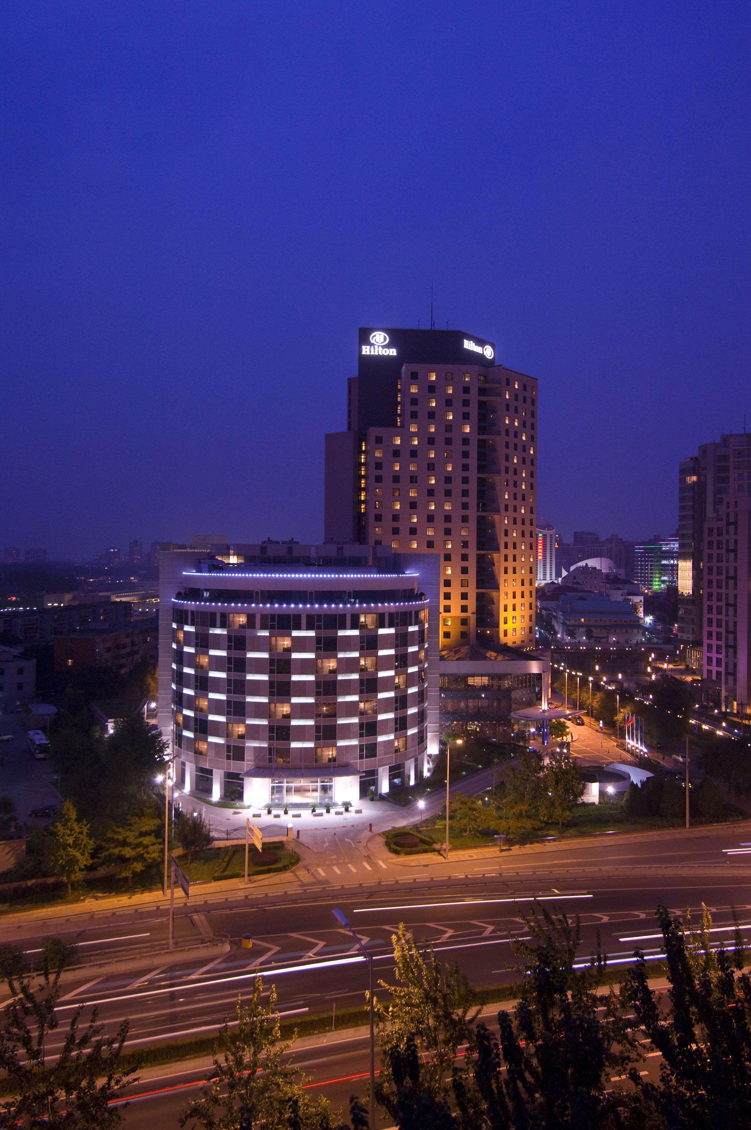 Hilton Beijing Hotel Exterior foto